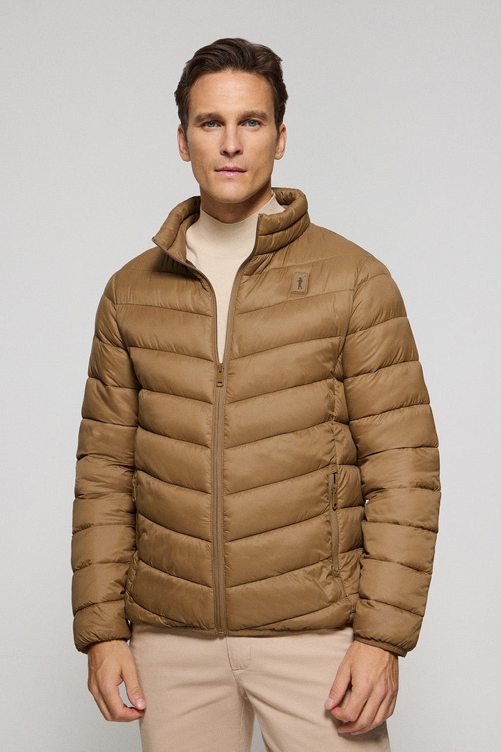 Veste Chase ultralight camel avec écusson Rigby Go