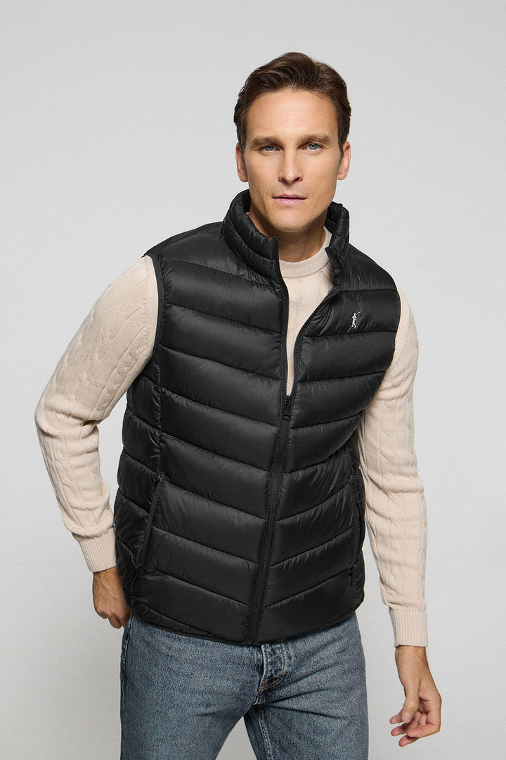 Gilet ultraleggero Chase nero con ricamo Rigby Go