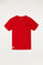 Camiseta roja con pequeño logo bordado