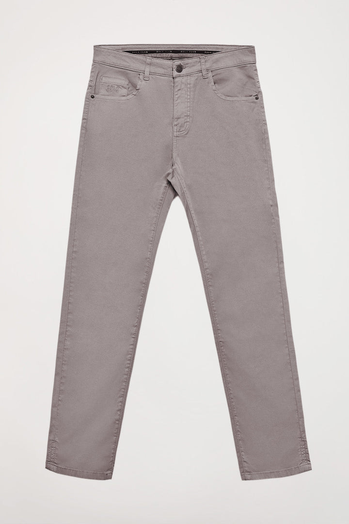 Pantalon gris à cinq poches avec logo brodé