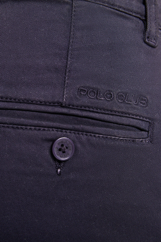 Marineblauwe chino met Polo Club-logo op de achterzak, slim fit
