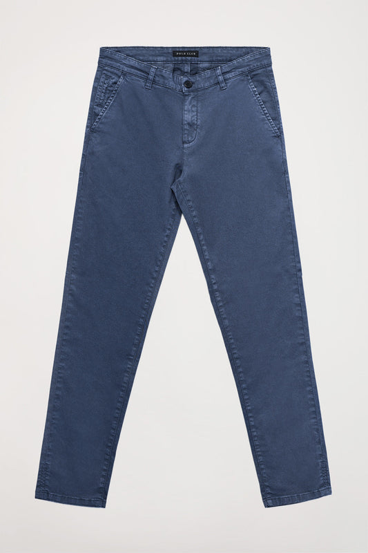 Jeansblauwe chino met Polo Club-logo op de achterzak, slim fit