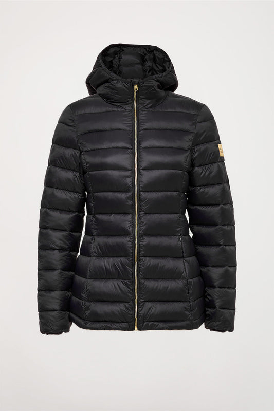 Ultralichte zwarte jas "Lalitha" van gerecycleerd polyester met kap en Polo Club-detail