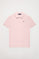 Piqué-Poloshirt rosa mit Knopfleiste mit drei Knöpfen und Logo-Stickerei in Kontrastfarbe