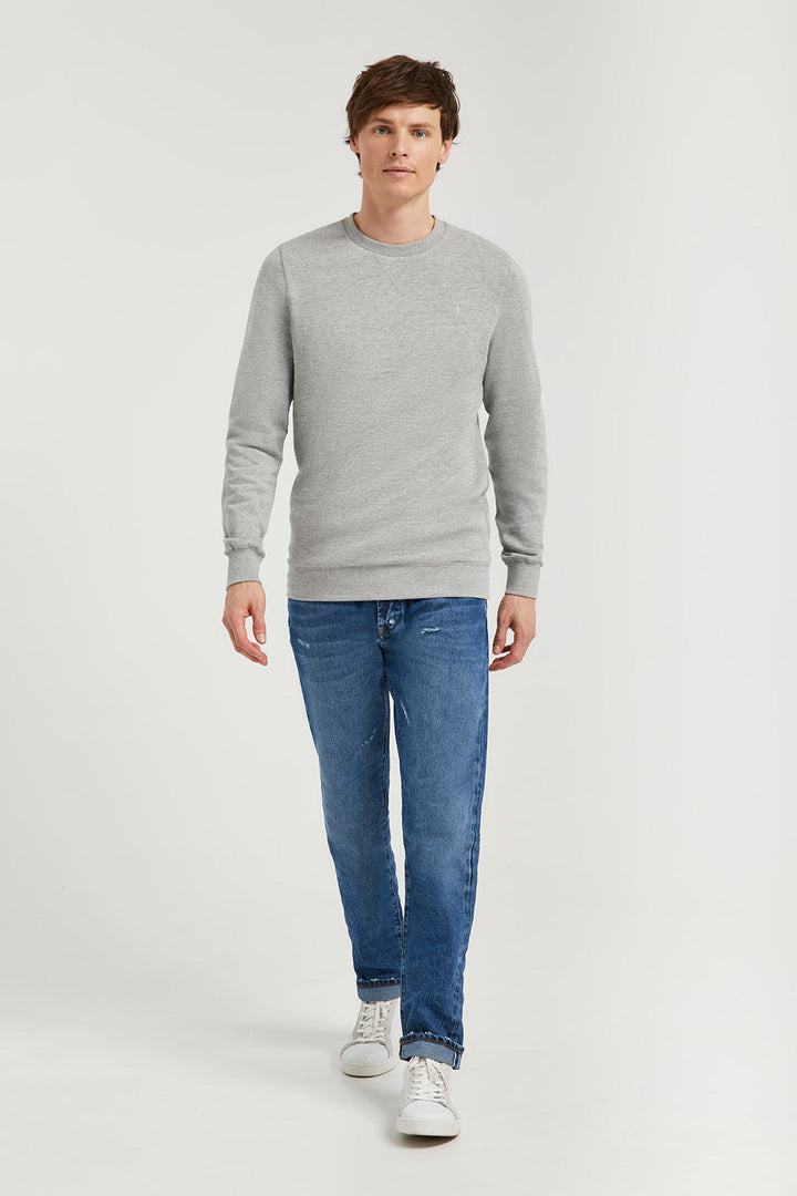 Basic sweater in gemêleerd grijs met ronde hals en Rigby Go-logo