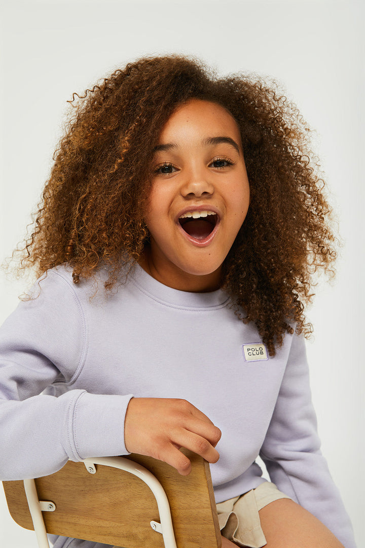 Lavendelblauwe sweater van organisch katoen met ronde hals en logo, Neutrals Kids-collectie