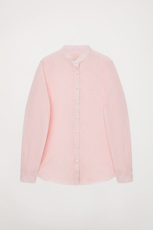 Chemise rose pastel à col Mao et détail brodé sur la poitrine
