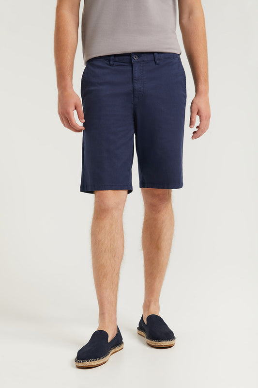 Pantalón corto azul marino Relaxed fit con logo bordado