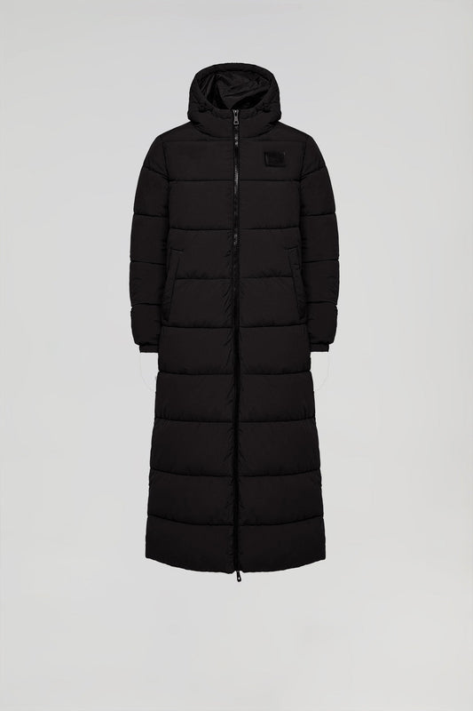 Abrigo negro acolchado largo con capucha y detalles logotipados