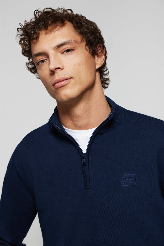 Schlichter Pullover marineblau mit Reißverschluss und Logo-Stickerei im gleichen Farbton