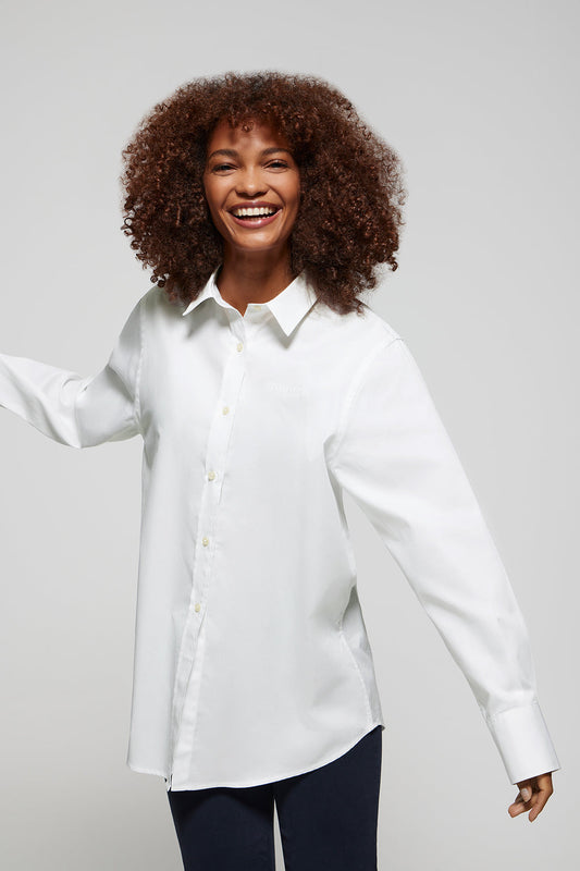 Oversize Hemd Cape weiß mit minimalistischer Polo Club Stickerei