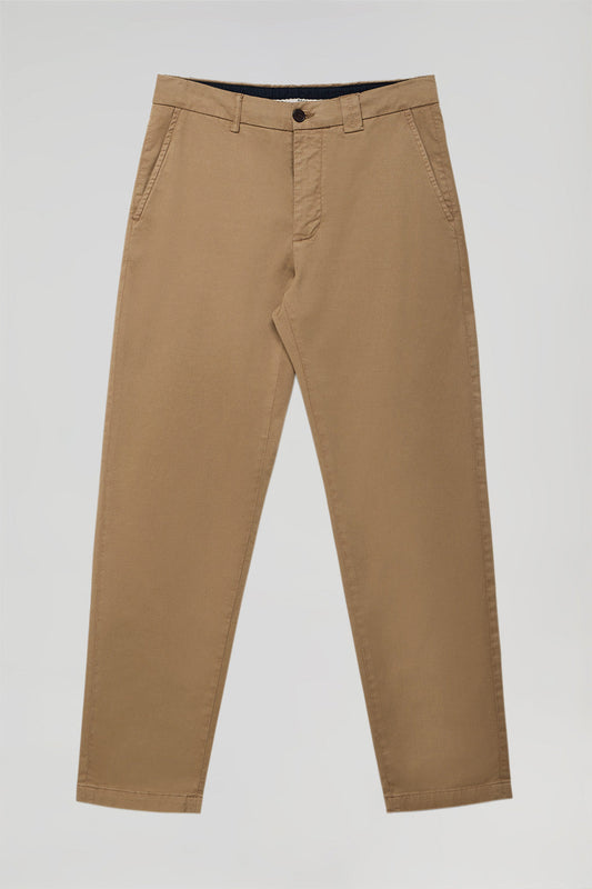 Pantalón chino color camel regular fit con detalles Polo Club